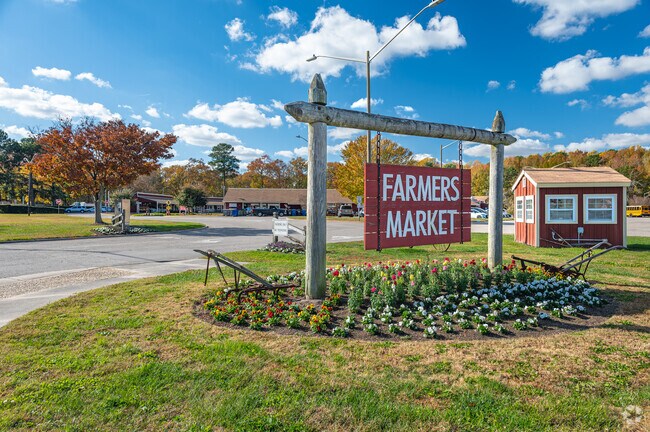 Landstown residents rave about their local Farmer's Market.