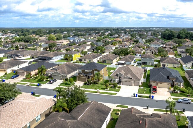 Homes in Hamilton Hills are all newer traditional style homes with most being built in the early 2000's.