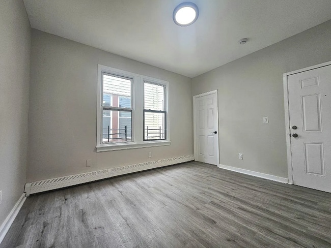137 Wilkinson Ave unit 2A, Jersey City, NJ 07305 - photo 3