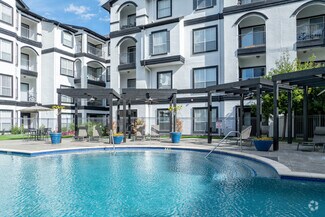 3323 Mccue Rd, Houston, TX 77056