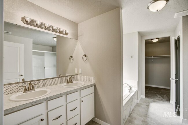 4411 Belethor Ave, Caldwell, ID 83605 - photo 5