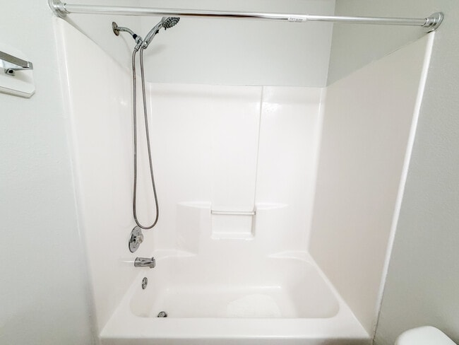 709 Sonesta Dr unit D, Harlingen, TX 78550 - photo 7