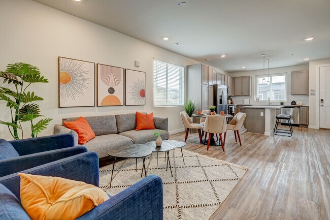 Canvas at Castle Rock, Castle Rock, CO 80104 - photo 2