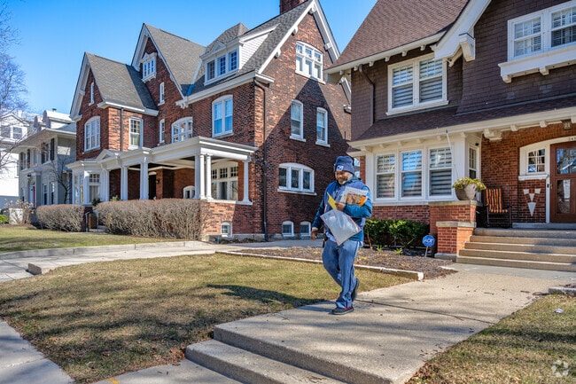 The Northpoint neighborhood makes for a wonderful walk even if your on the clock.