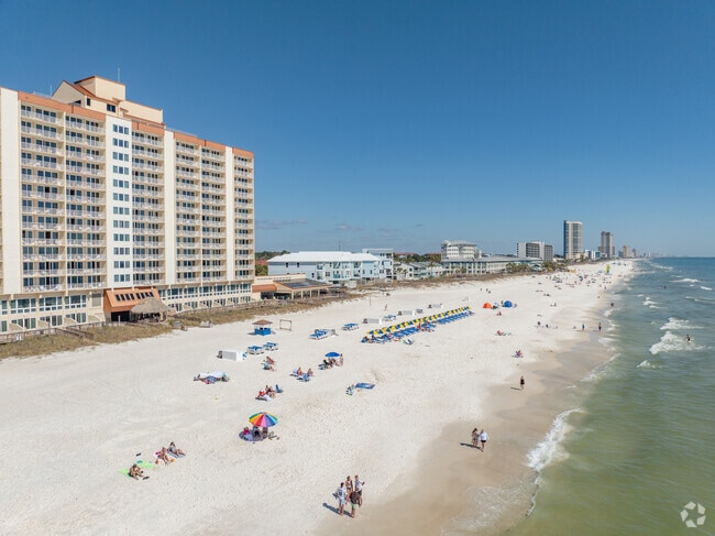 Panama City Beaches are a short drive away from Callaway.
