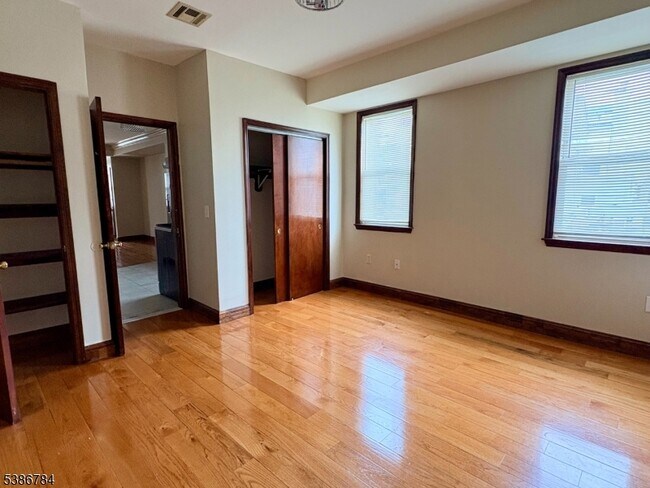 168 Pacific St unit 1, Newark, NJ 07105 - photo 7