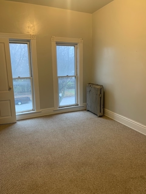 816 N Sheridan St unit 1302 5th st near gar, Bay City, MI 48708 - photo 3