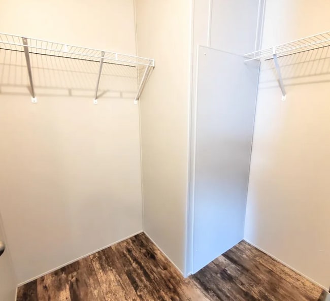 9884 Northwinds Dr, Fair Haven, MI 48023 - photo 4