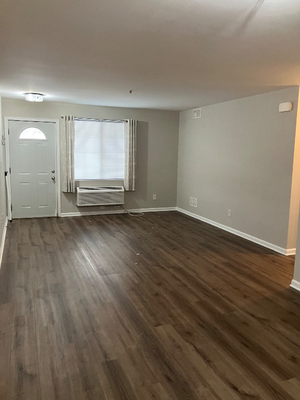 152 Bertram Dr unit G, Yorkville, IL 60560 - photo 3