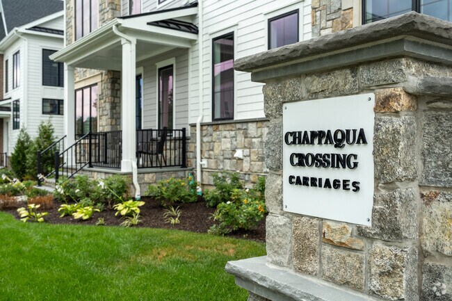 Chappaqua Crossing offers convenience with modern, luxury homes.