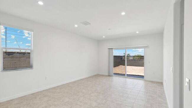 2769 Shanley Ave unit 36202137, Apache Junction, AZ 85120 - photo 4