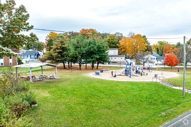 Jewett Street School offers a large playgorund.