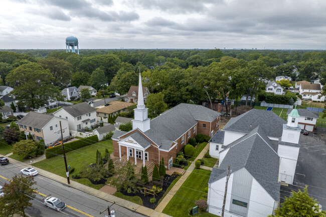 Grace Christian Academy in Merrick has 161 students with a ratio of 6:1.