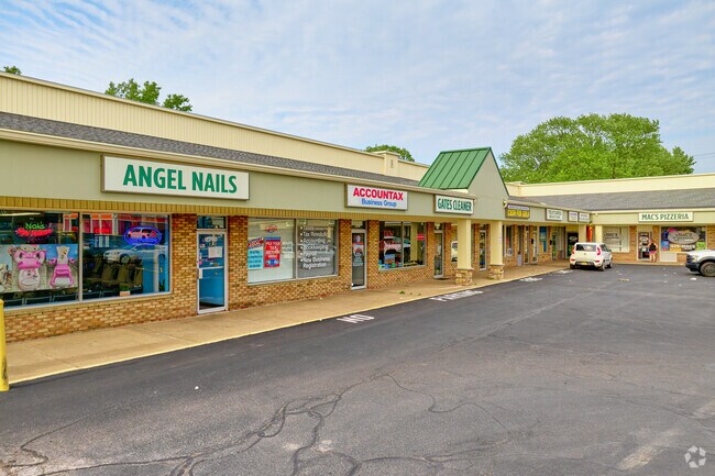 Gateway Plaza offers North Gates residents an eclectic selection retail stores and restaurants.