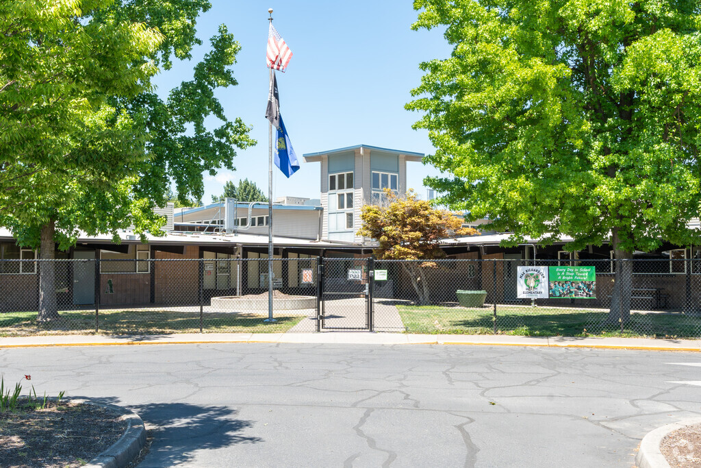 Richardson Elementary School