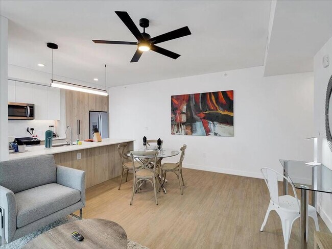 817 N 6th St unit ID1047109P, Phoenix, AZ 85004 - photo 3