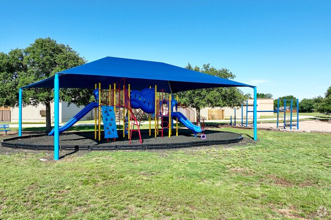 Souder Elementary School serves students in grades 1-5.