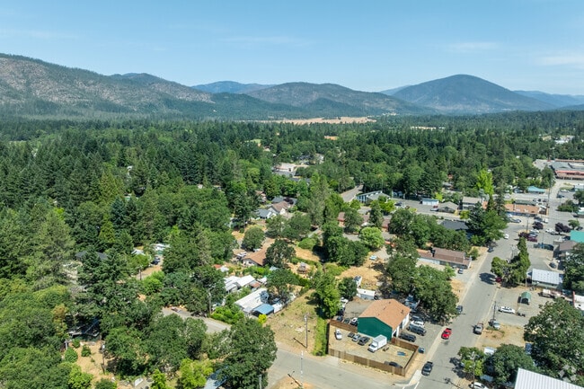 Most lots in Cave Junction have mountain views and are at least one-tenth of an acre.