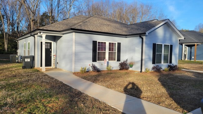 118 Wilson St, Stanley, NC 28164 - photo 2