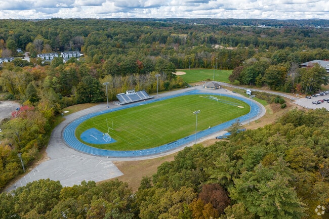 Putnam Middle School shares campus with elementary and high school.