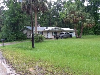 239 Gail Dr, Satsuma, FL 32189