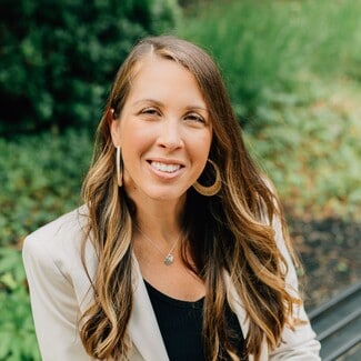 Rebekah O'neil