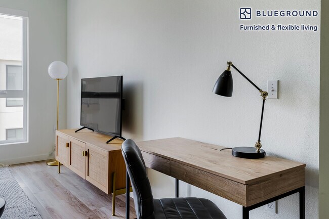 22271 Foothill Blvd unit FL3-ID1695, Hayward, CA 94541 - photo 5