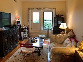 1463 Beacon St Unit 3, Brookline, MA 02446