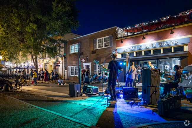 Local bands provide music for outdoor diners at Battle Street Live in Old Town Manassas.