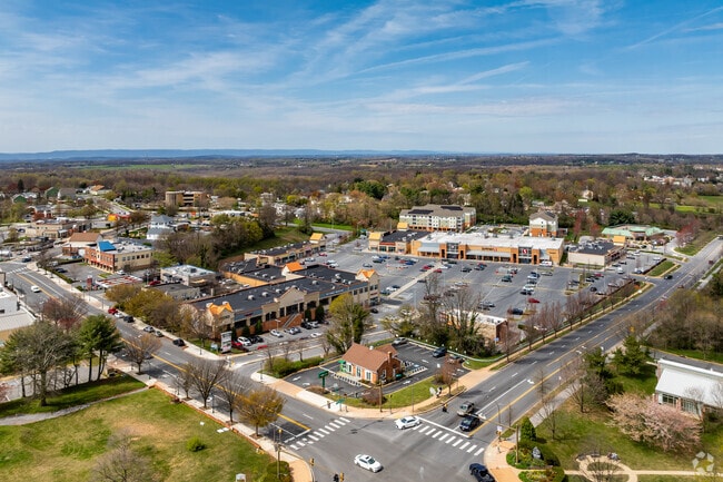 You'll find all of life's necessities alone Main Street in Damascus.