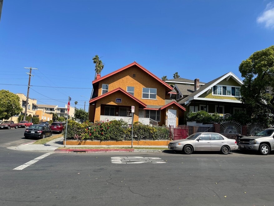 200 S Vendome St, Los Angeles, CA 90057 - photo 1