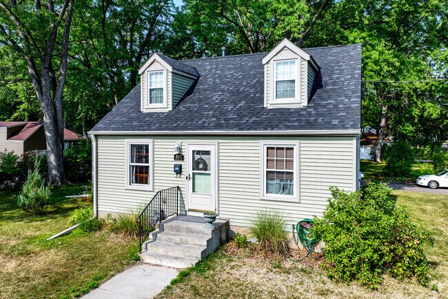 Cozy cape cod-style homes offer up traditional charm in the Shingle Creek neighborhood.