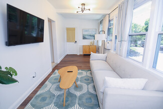 18 Everett Ave Unit 2BR 1st Flr Private Laundry Off St Parking, Ossining, NY 10562