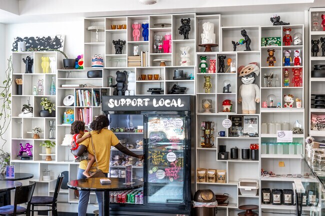 Located at 28th & Ingersoll, Créme serves up homemade deserts and drinks.