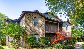 7820 Millicent Way, Shreveport, LA 71105
