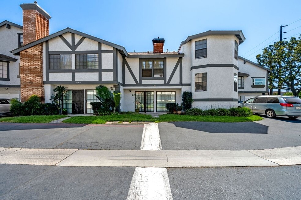 9006 Stacie Ln, Anaheim, CA 92804 - photo 1