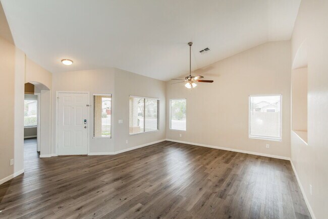 2246 S 85th Dr, Tolleson, AZ 85353 - photo 4