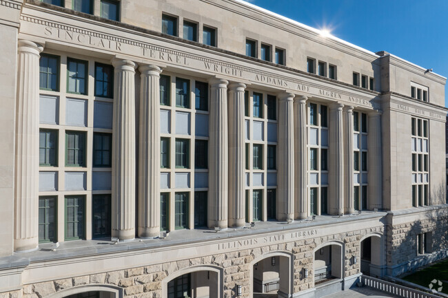 The Illinois State Library is an excellent resource for the residents of Downtown Springfield.