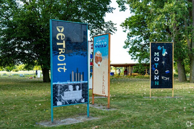 Artwork brightens Sherwood's Farwell Park.