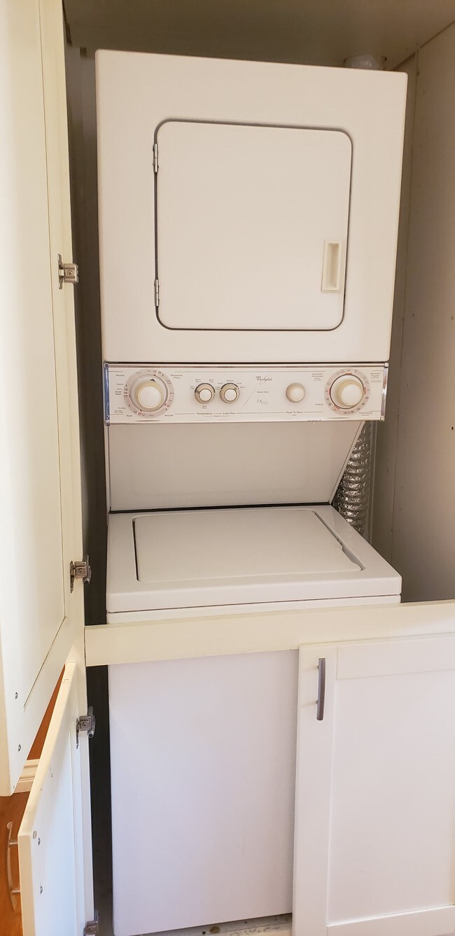 13833 Oxnard St unit 8, Van Nuys, CA 91401 - photo 6