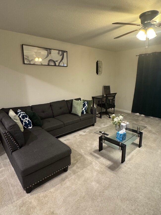 66 Clara Ct, Suffolk, VA 23434 - photo 3