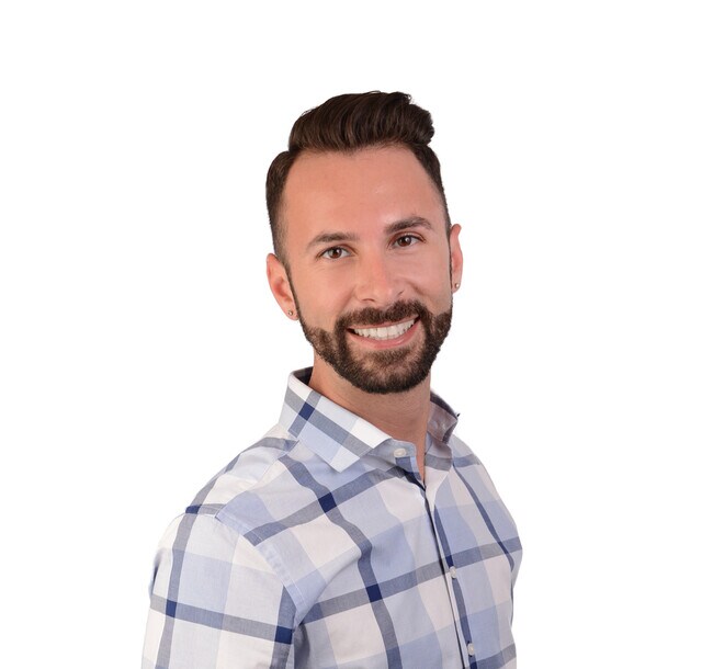 Agent Photo
