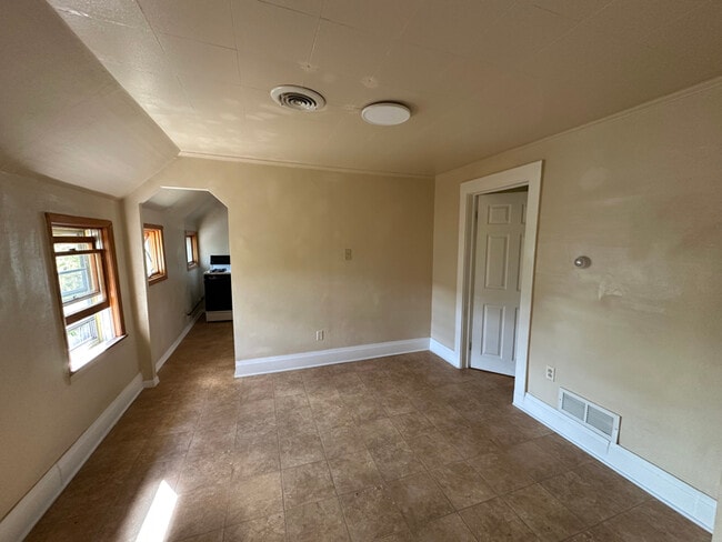 35 Cowing St unit 2, Depew, NY 14043 - photo 2