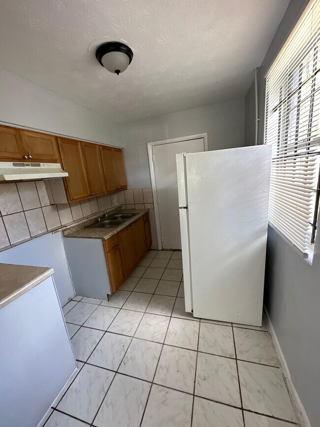 1614 W 3rd St, Jacksonville, FL 32209