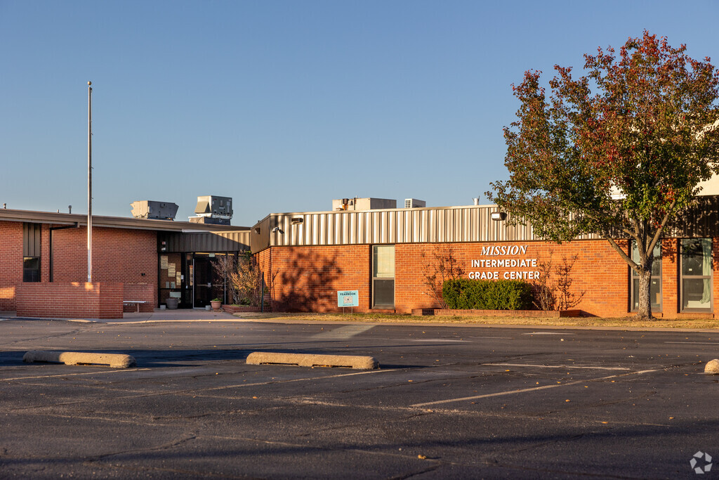 Mission intermediate is a part of the Coweta school district.