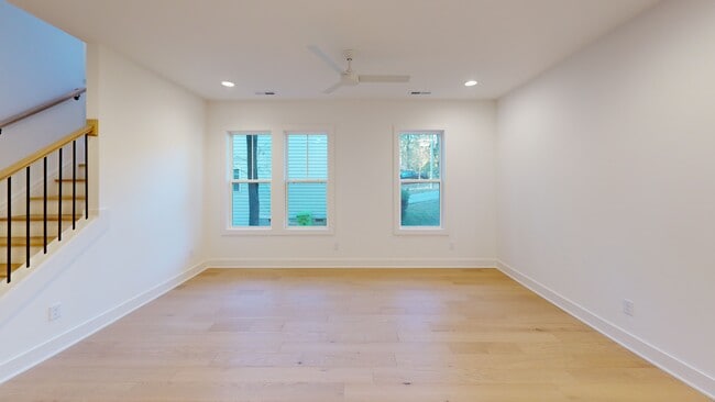5061 Lundy Dr unit 101, Raleigh, NC 27606 - photo 2