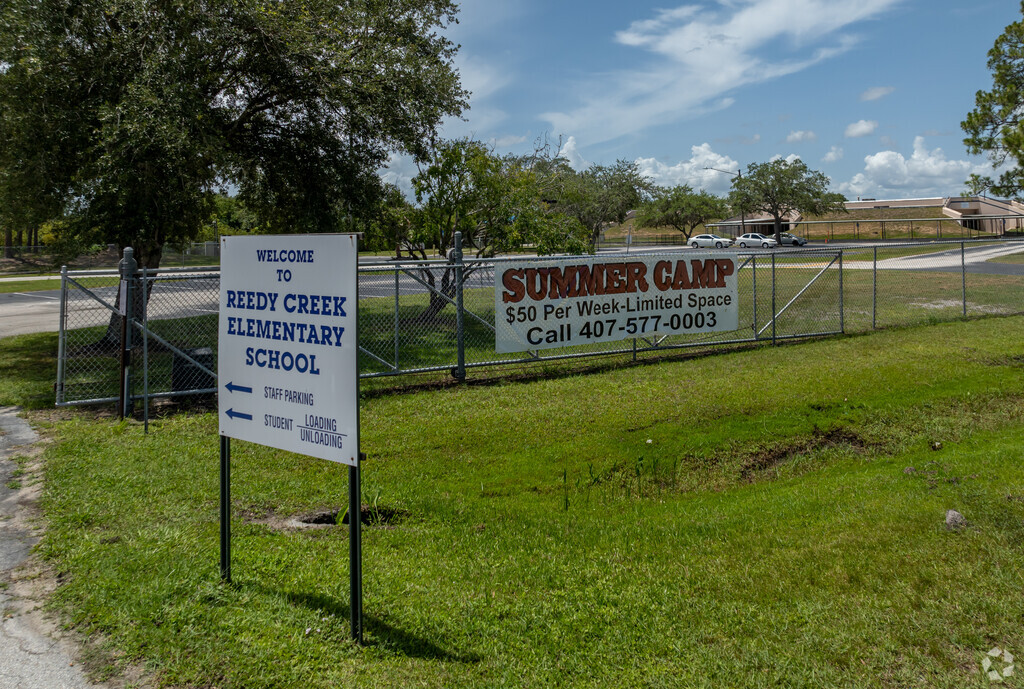 Reedy Creek Elementary School is located at 5100 Eagles Trail, Kissimmee, FL.