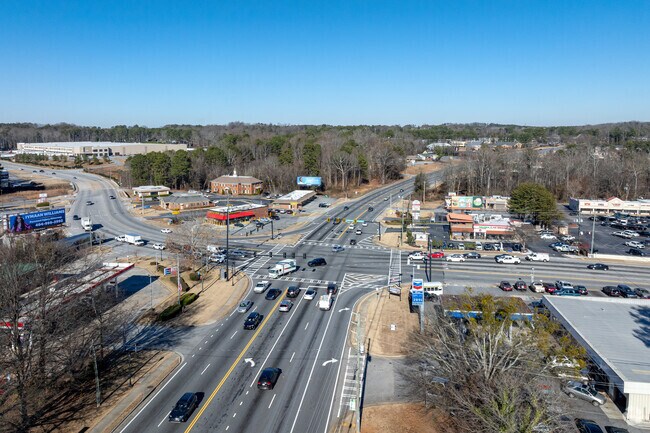 U.S. Route 29 cuts through Lilburn offering an off interstate path to other areas.