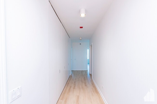 Kinzie Park unit 2502, Chicago, IL 60654 - photo 4