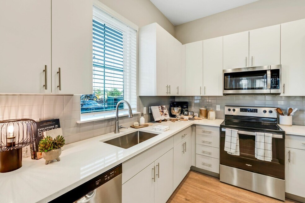 RISE Sereno 16553 Sereno Bridge Blvd, Wimauma, FL